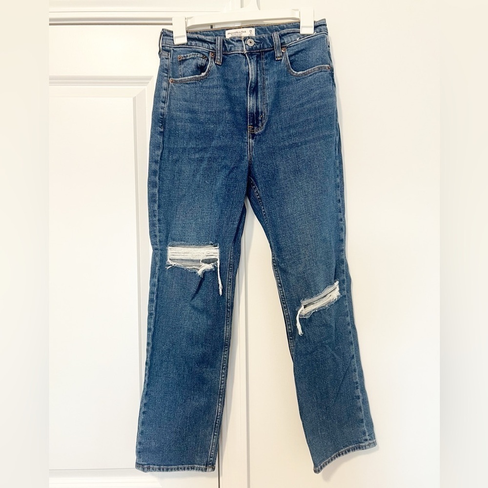 Abercrombie & Fitch Ultra High Rise Ankle Straight Jean
